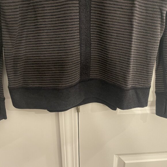 LULULEMON COWL NECK TOP, REVERSIBLE, DARK GRAY & STRIPE, CHECK MEASUREMENTS!!! - Picture 3 of 8
